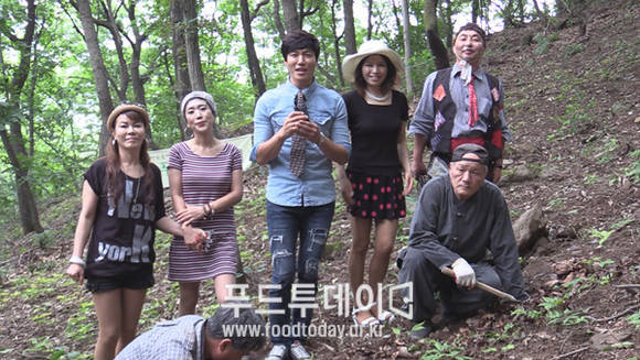 가수 홍원빈, 박승희, 미소, 선유선, 찌지리 품바 정종학