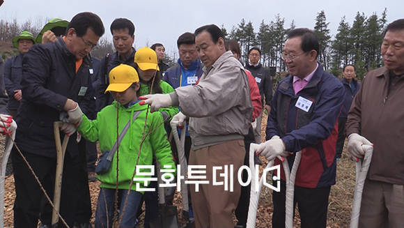 이완구 국무총리 제70회 식목일 기념행사 참석