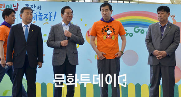 이종배 국회의원, 조길형 충주시장, 이언구 충북도의회 의장, 윤범로 충주시의회 의장,