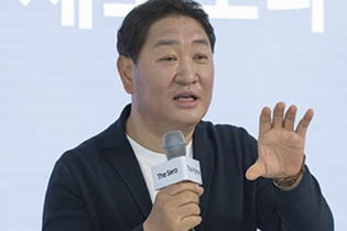 한종희 삼성전자 영상디스플레이사업부장(사장) 