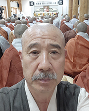 설악당 무산대종사 49재에 참석한 보검 스님