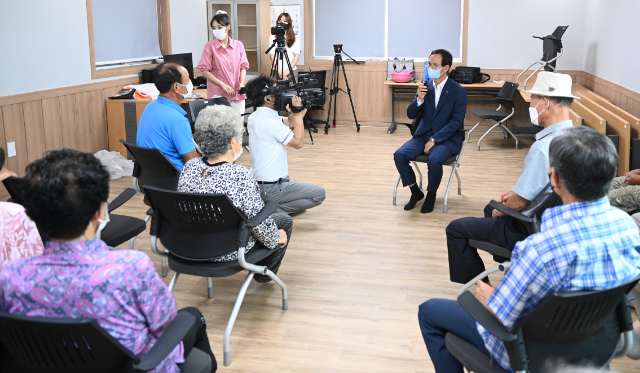 2일 조병옥 음성군수 7080 마을회관 속풀이 토크쇼 참석 (음성군)