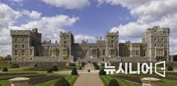 여왕은 윈저성의 세인트 조지 예배당에 안장된다.