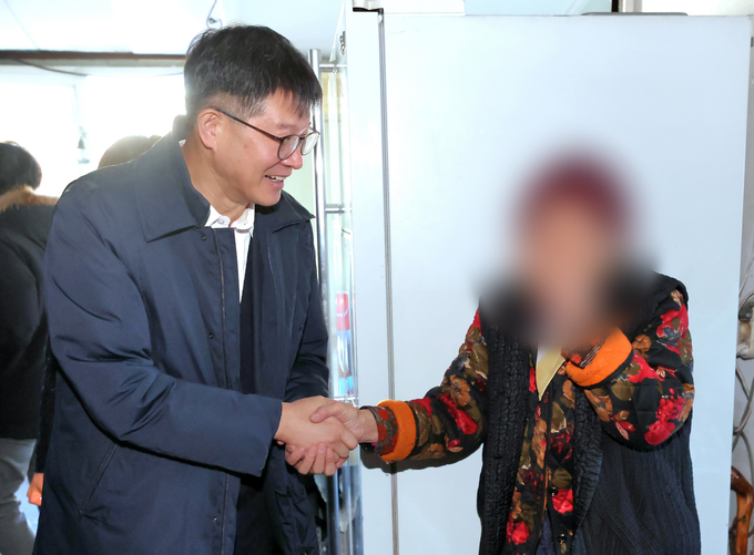 미등록 경로당 어르신들의 이용 현황 점검, 동절기 안전점검 (보건복지부 제공)