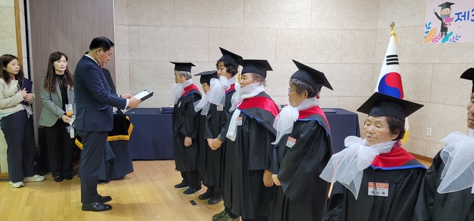 평창군 초등학력인정 성인문해교실 졸업식 (평창군)