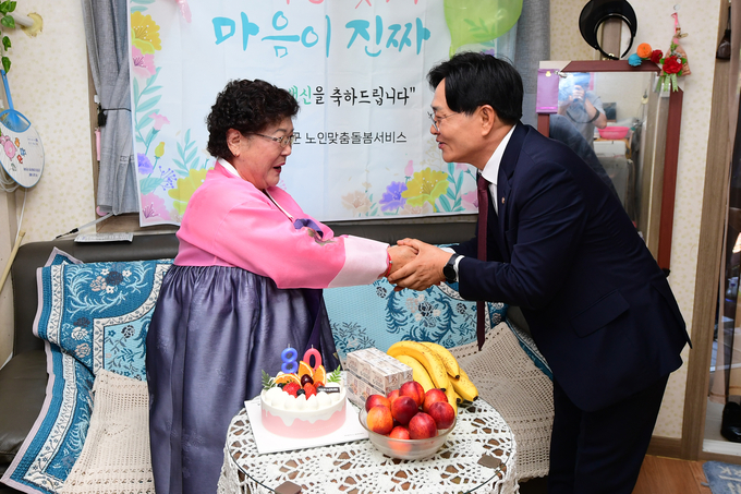  독거 어르신 위한 생일잔치 (강화군)