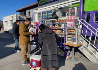 공주시, 노인일자리 연계 ‘이동형 편의점’ 전국 최초 운영